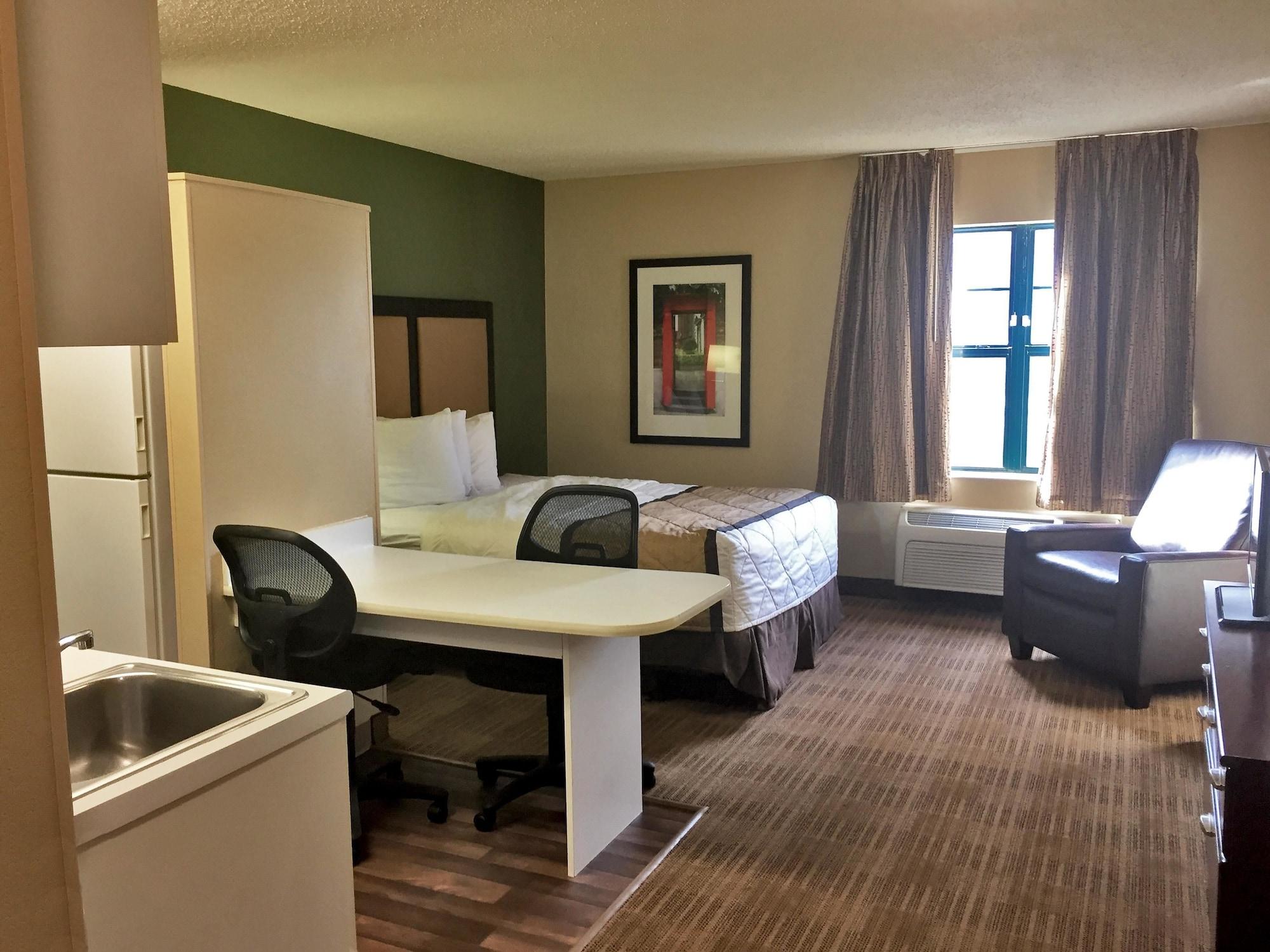 Extended Stay America Select Suites - Detroit - Novi - Haggerty Road Northville Екстер'єр фото