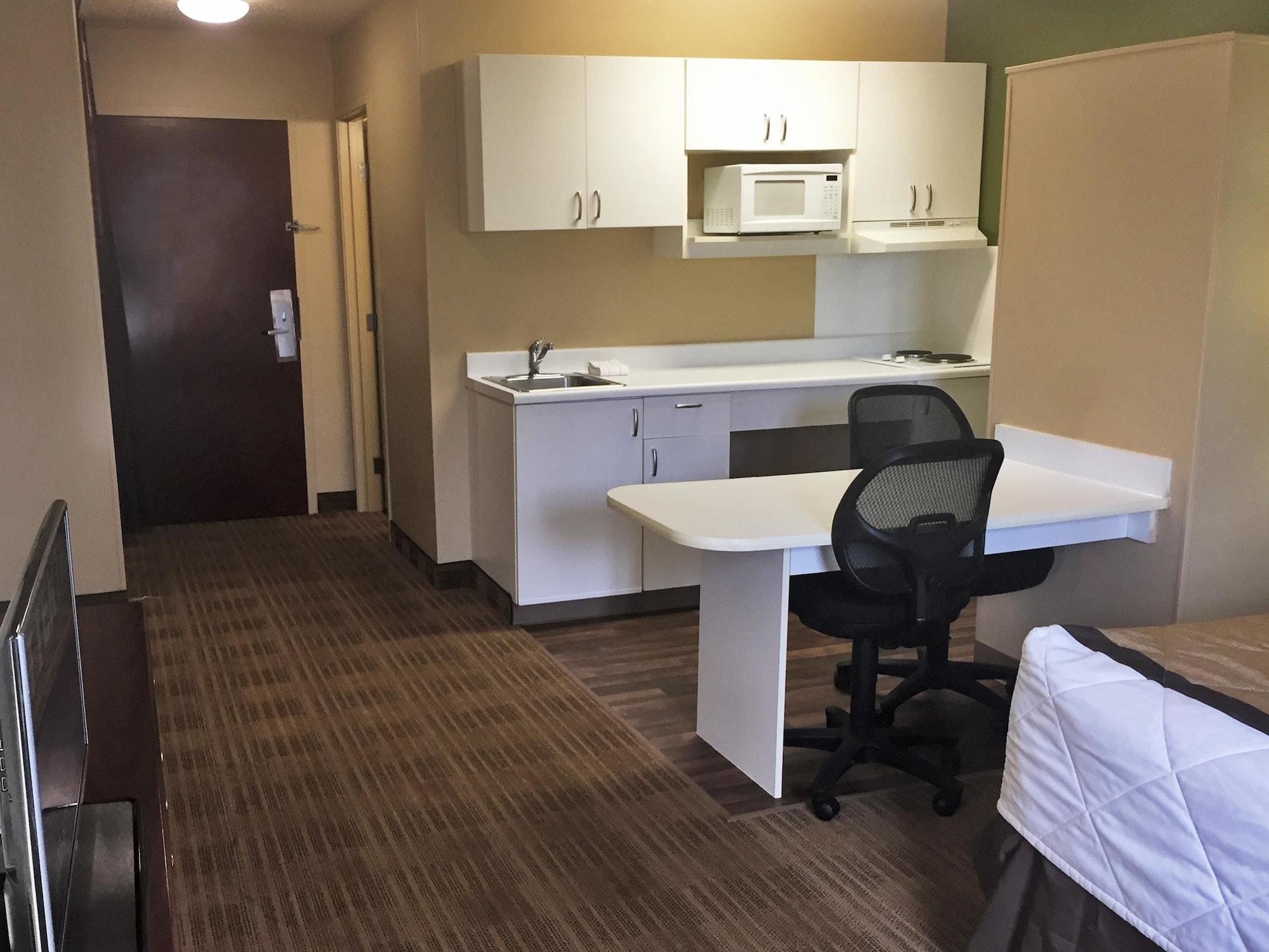 Extended Stay America Select Suites - Detroit - Novi - Haggerty Road Northville Екстер'єр фото