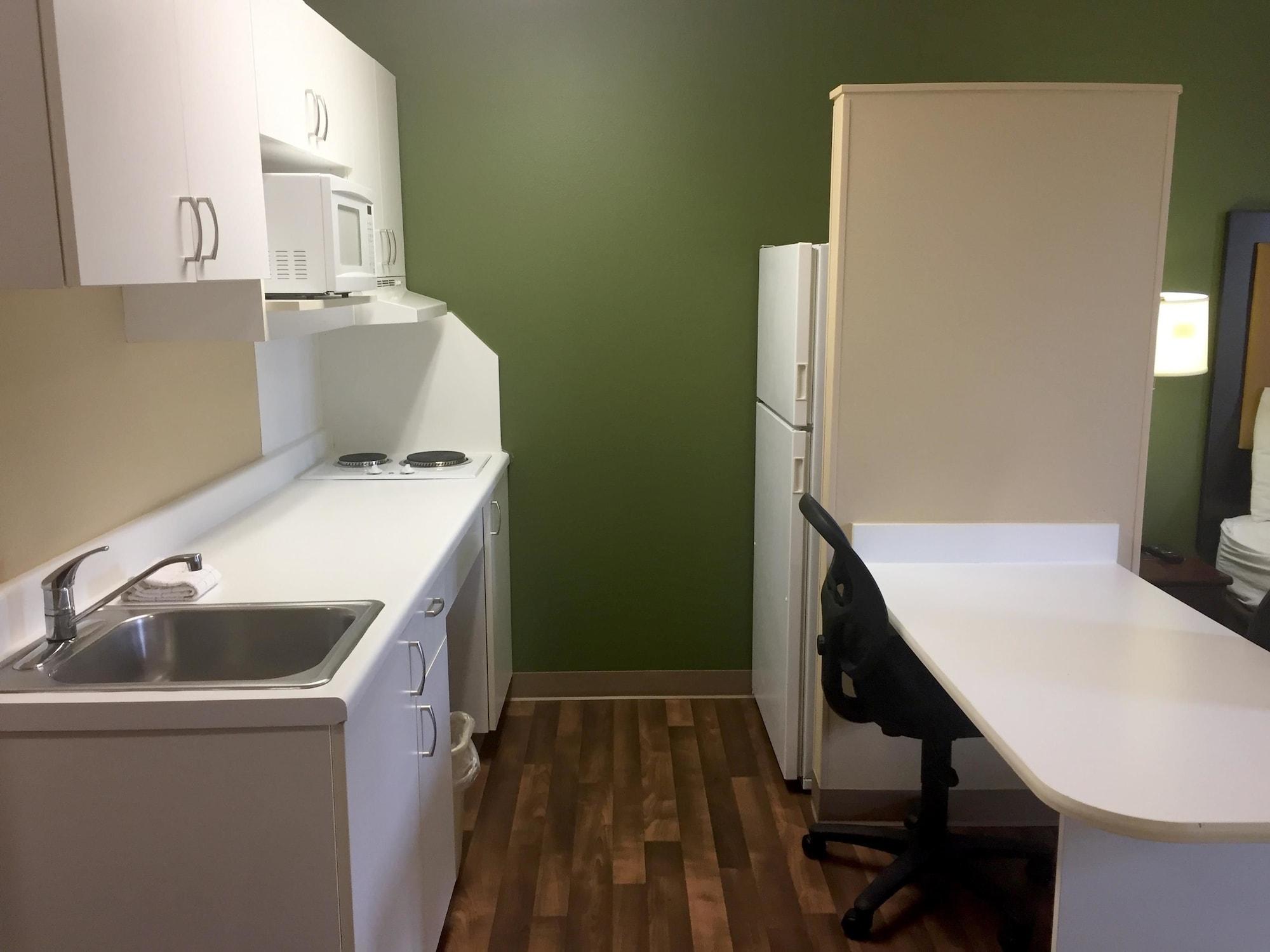Extended Stay America Select Suites - Detroit - Novi - Haggerty Road Northville Екстер'єр фото