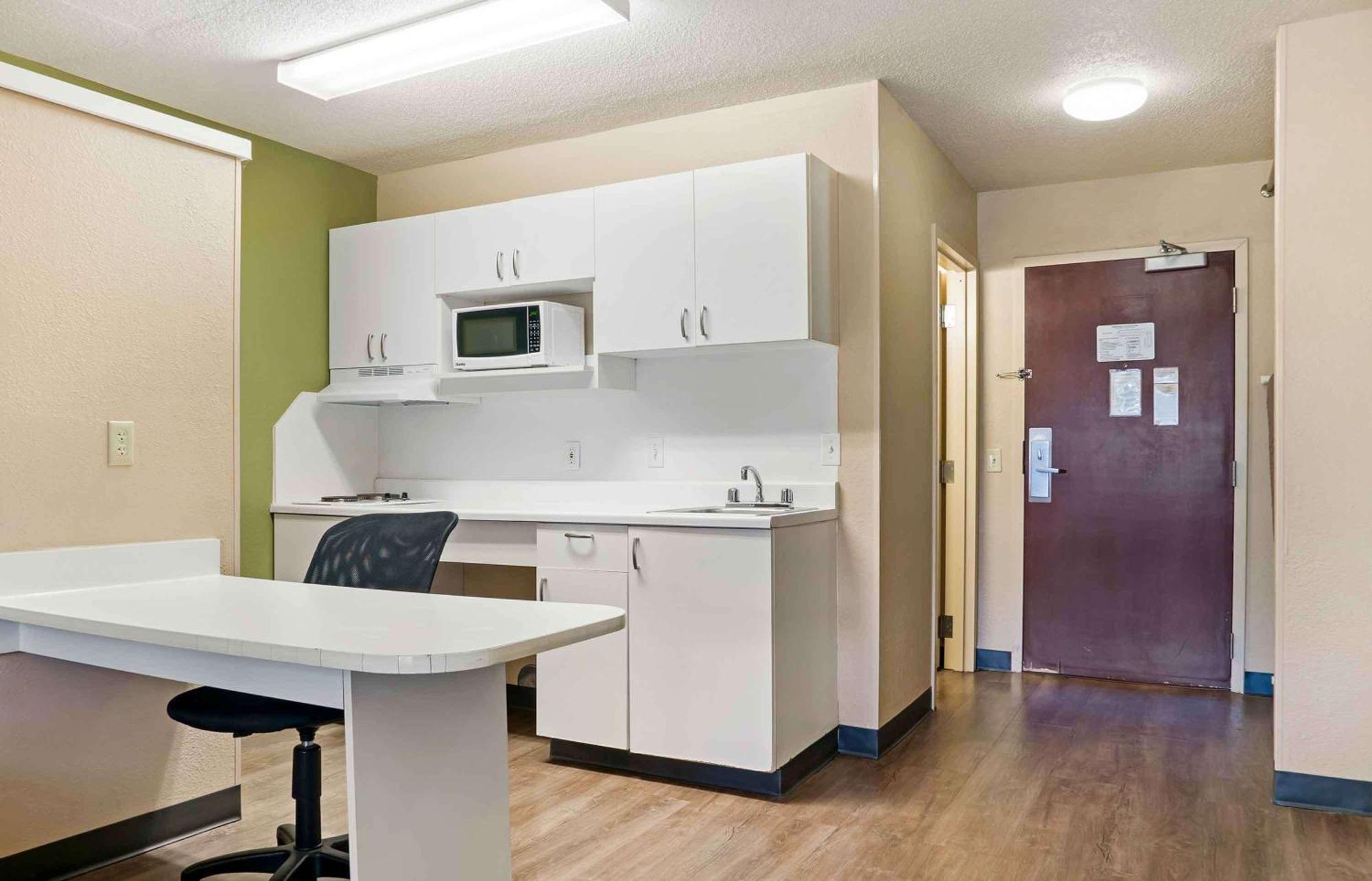 Extended Stay America Select Suites - Detroit - Novi - Haggerty Road Northville Екстер'єр фото